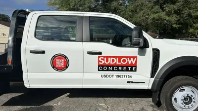 Truck Decals-Magnets and Vehicle Graphics Photo
